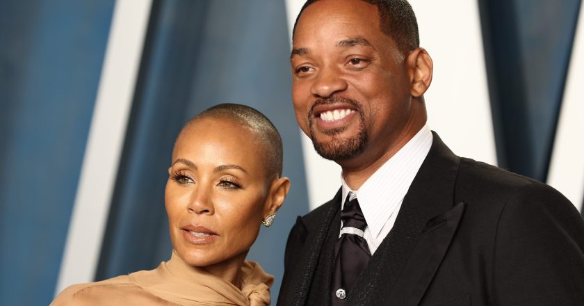 Revelação bombástica: Jada Pinkett Smith conta que o estalo dado por Will Smith nos Óscares salvou o casamento deles! Queres saber mais?